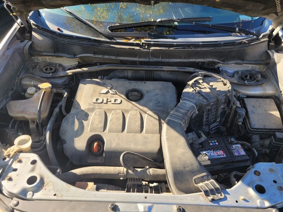 Ofertă !! Mitsubishi Outlander 2 bucăți