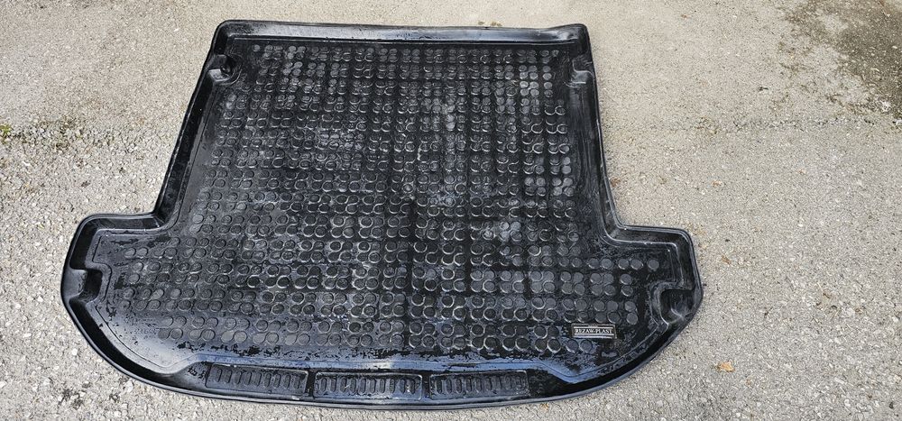 Стелка за багажник Хюндай Санта ФеHyundai SantaFe