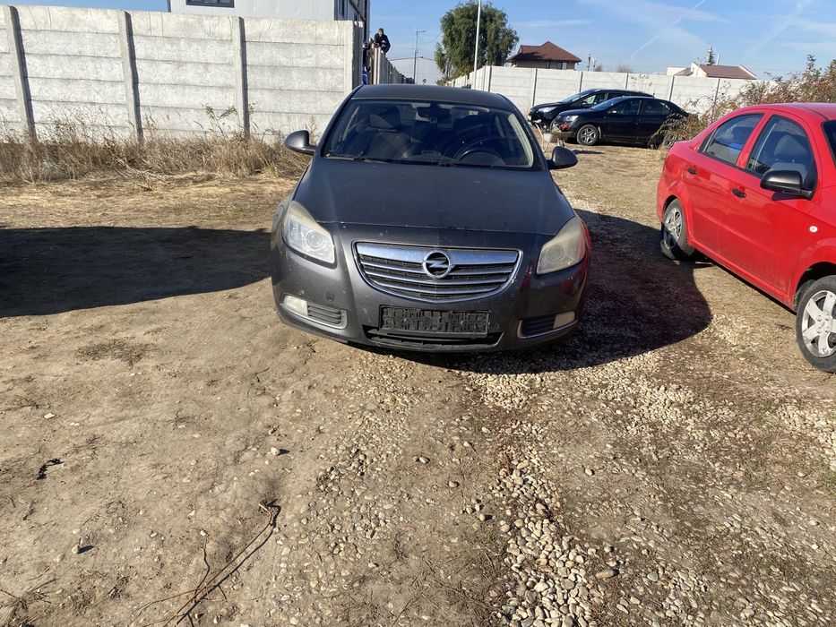 Dezmembrez Opel Insignia 2.0 diesel 2009-2018