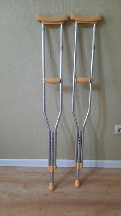 Продам не дорого костыли. Б/у но состояние новых.