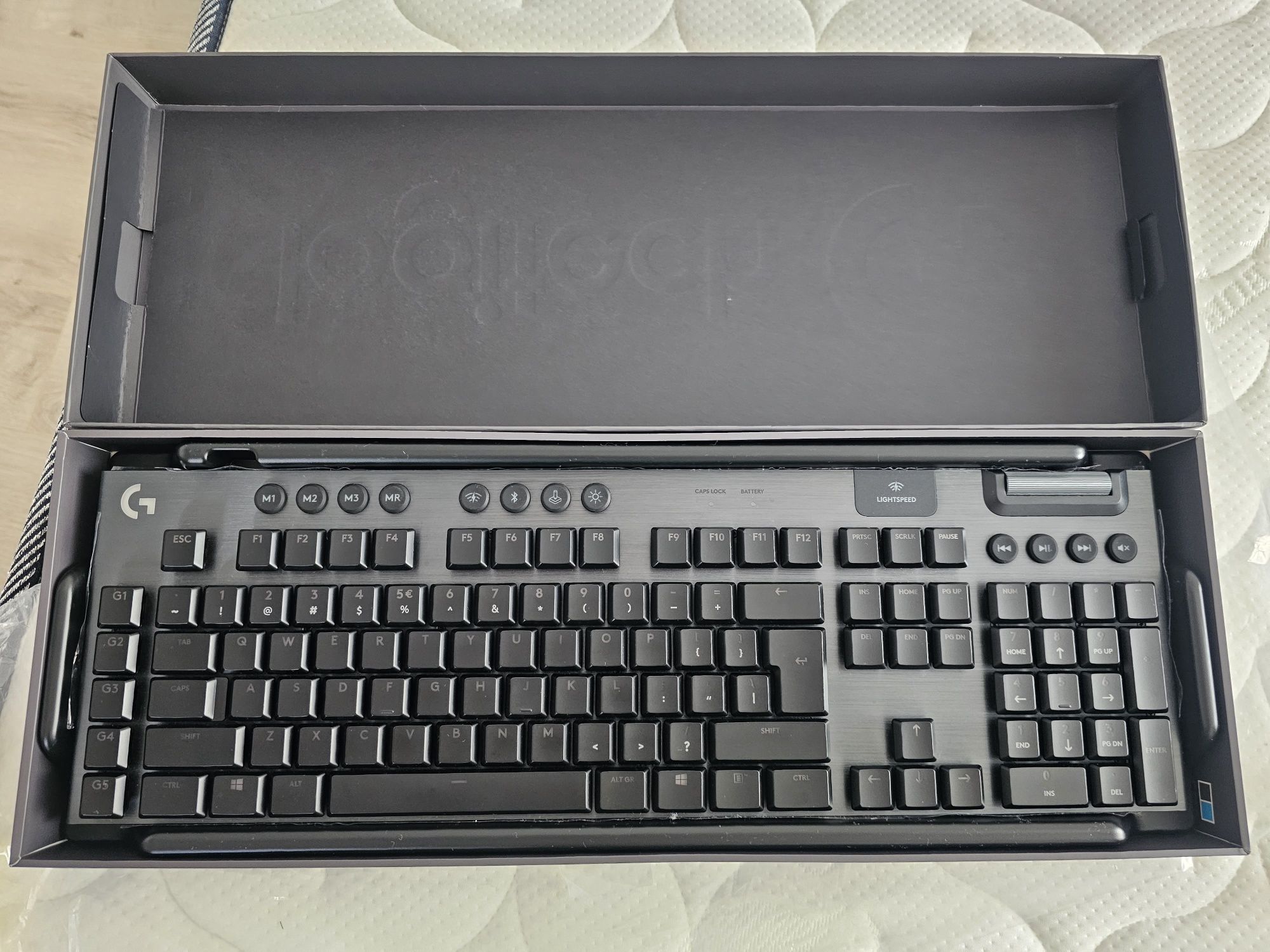 Tastatura wireless Logitech G915