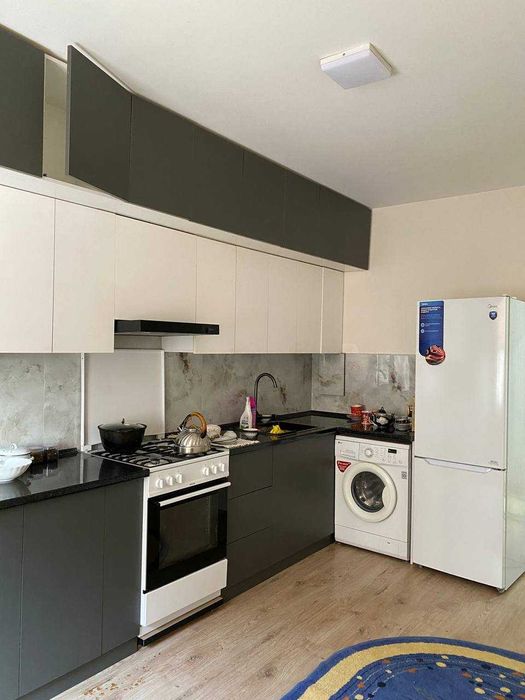 Сдаётся уютная квартира на метро Олмос 208*