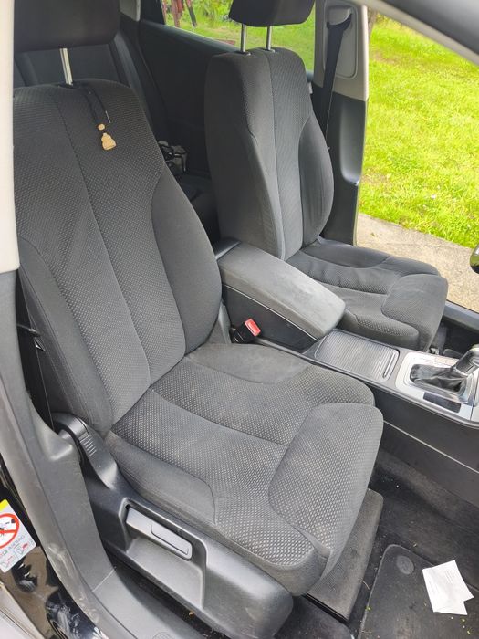 Scaune față cu încălzire și banchetă  Volkswagen Passat B6 break varia