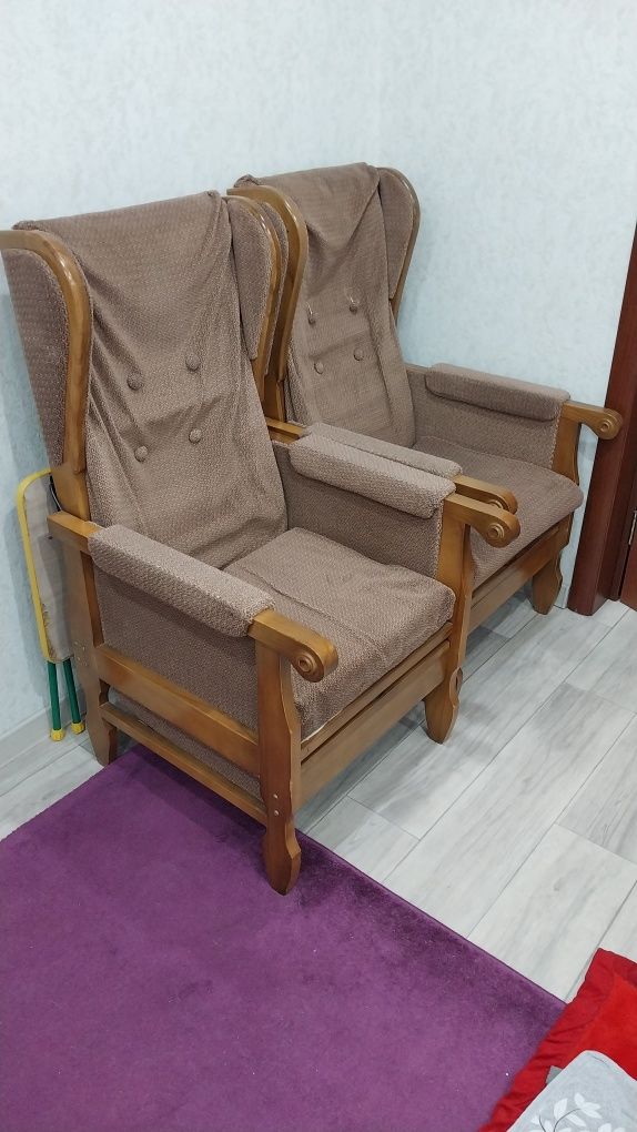 Продам кресла- шезлонги(возможно для реставрации)