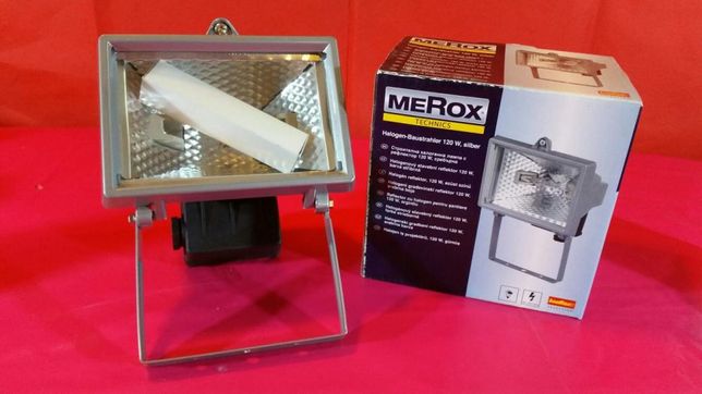 Proiector simetric halogen 120/150 W MEROX cu bec 120 W - NOU - 25 Lei