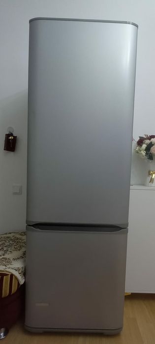 Холодильник Бирюса