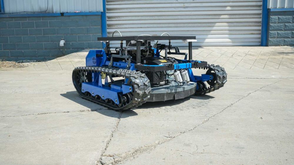 Inchiriere Robot de Tuns iarba cu Telecomanda