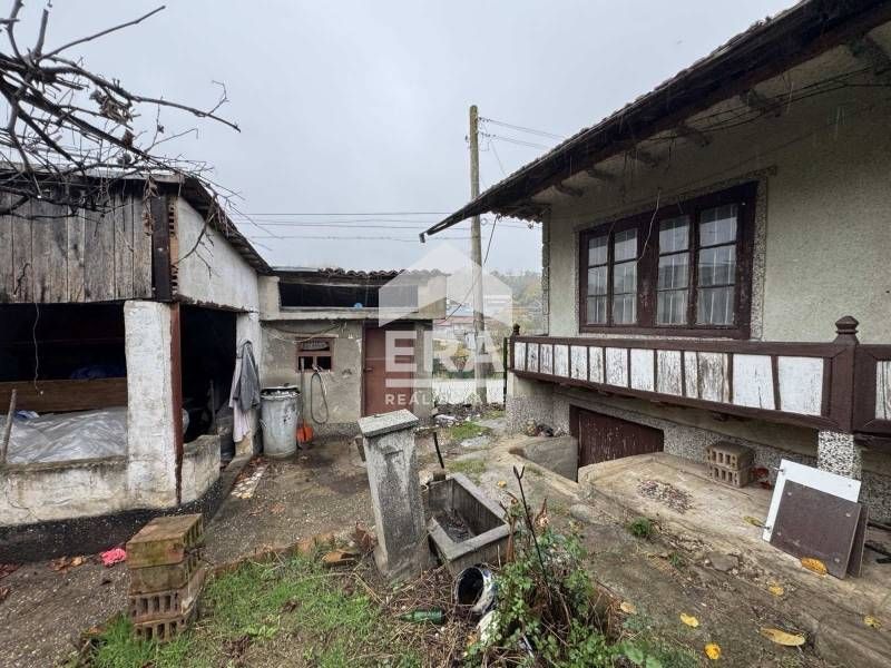 ЕКСКЛУЗИВНО! ЕРА Дръстър предлага за продажба къща в село Калипетрово!