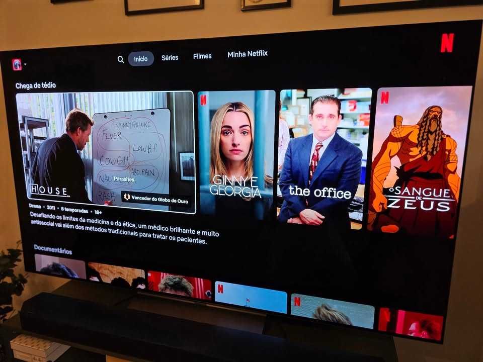 LG OLED C2 – 65” – Ultra HD 4K Smart TV
