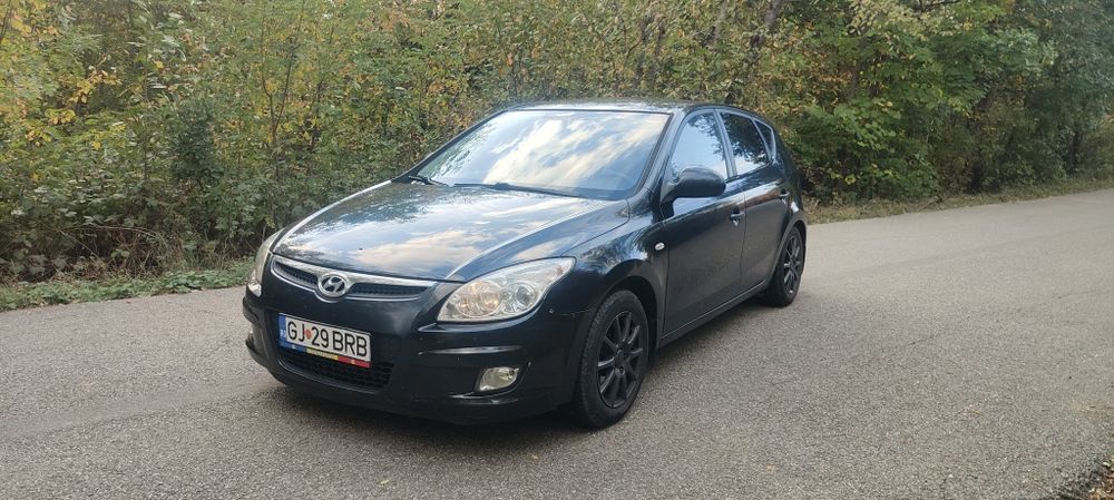 Vând Hyundai i30 2010