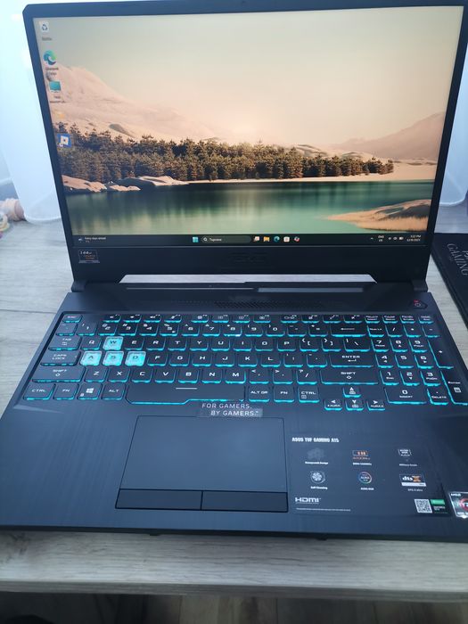 Геймърски лаптоп Asus Tuf 15 144hz