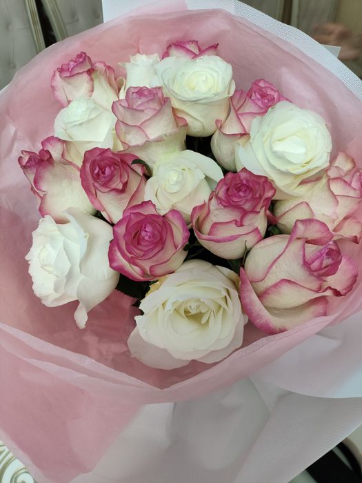 Продам Цветы, 17 штук роз