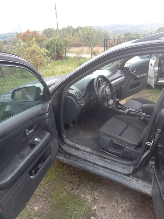 Se vinde!Autoturism în stare bună de funcționare,al doilea proprietar.