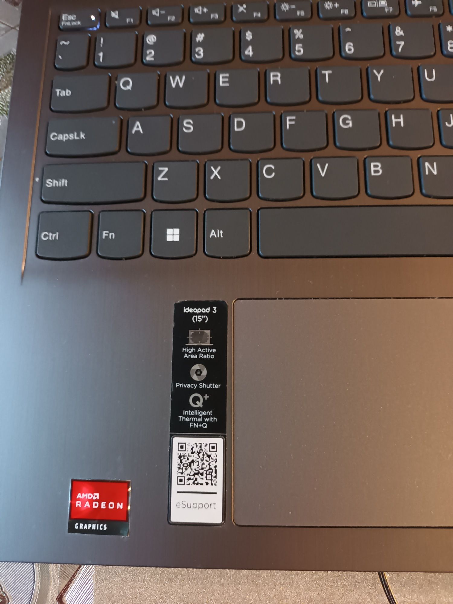 Vând Laptop Lenovo IdeaPad 3, 15.6” Full HD, Intel® Core™ i3 1005G1 pa