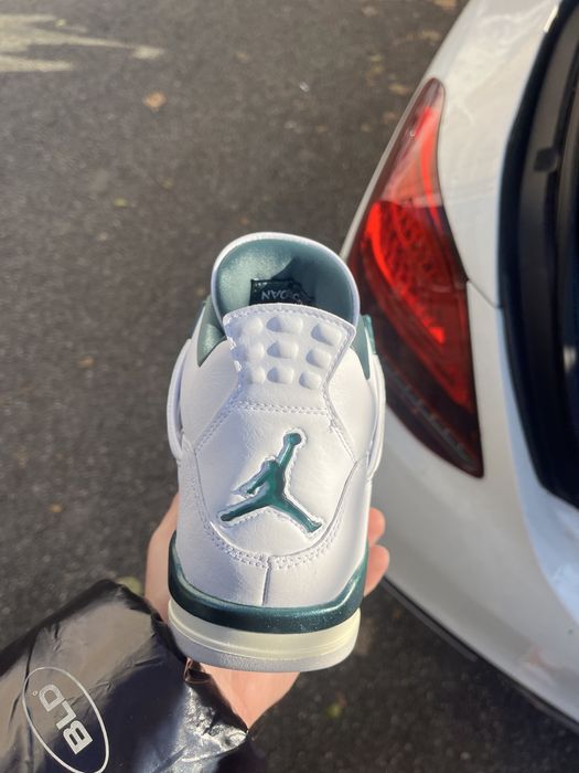 Jordan 4 Retro White