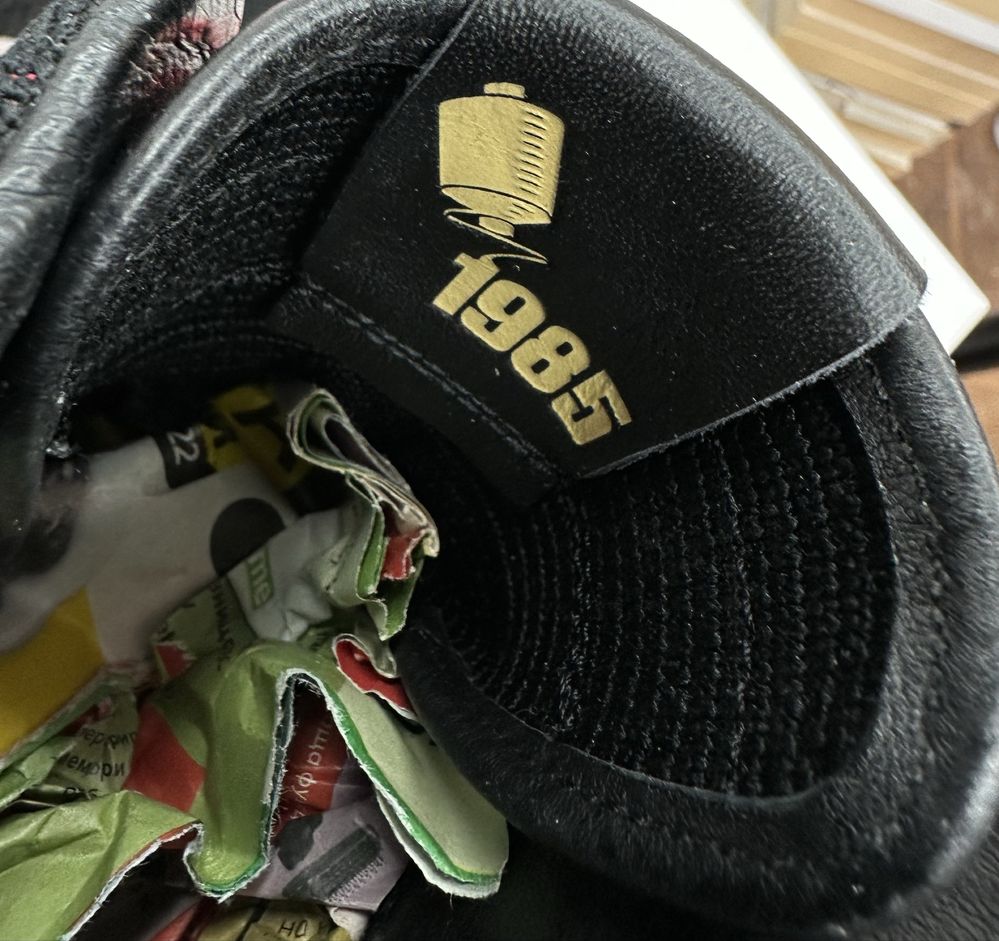Air Jordan 1 Retro HI Flyknit (41) Маратонки