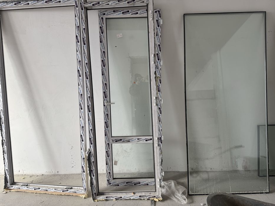 Новые балконные блоки, стекла, балкон, лоджия