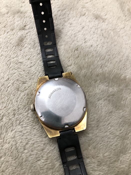 Ceas Omega Genève placat cu aur