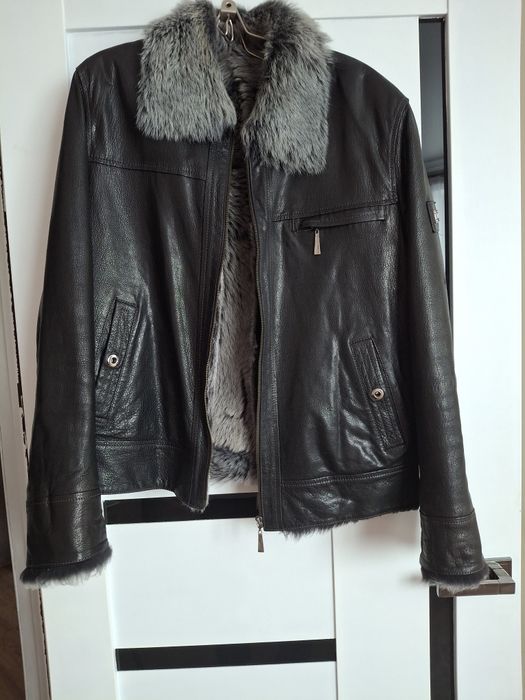 Продам зимнюю куртку