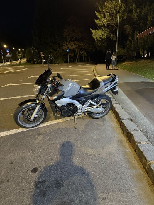 Suzuki GSR600 2006