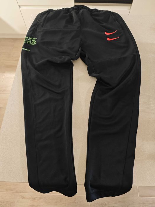 Мъжко долнище Nike, M, като ново