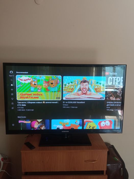 Смарт телевизор Samsung 106 см WiFi YouTube