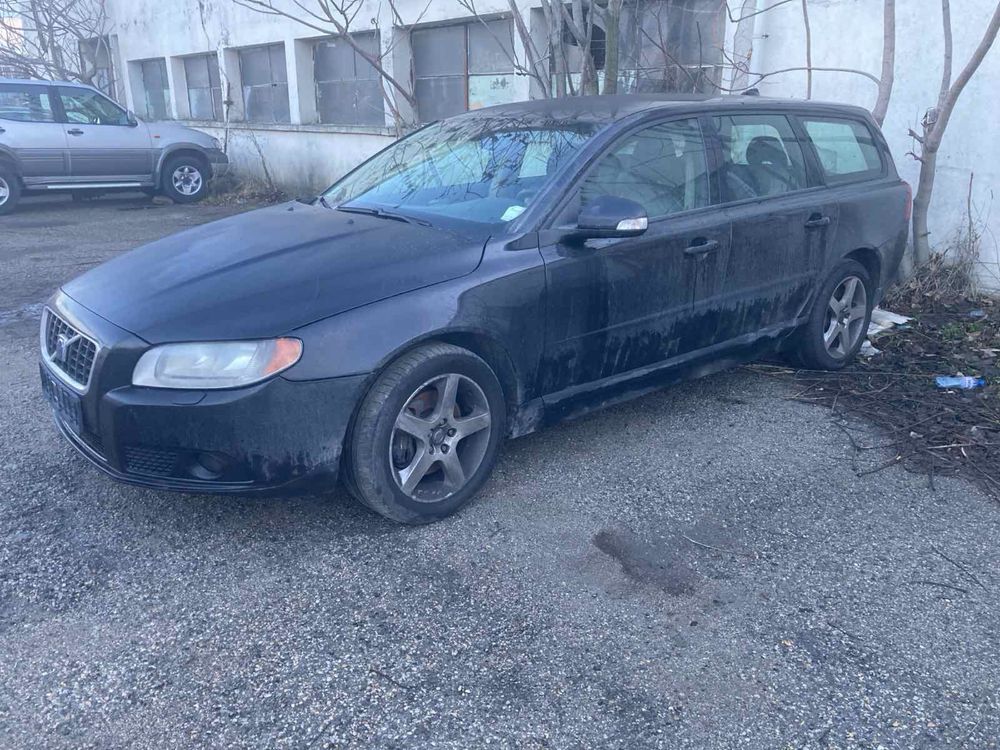 Volvo V70/ Волво В70 2.4 Д5 на Части