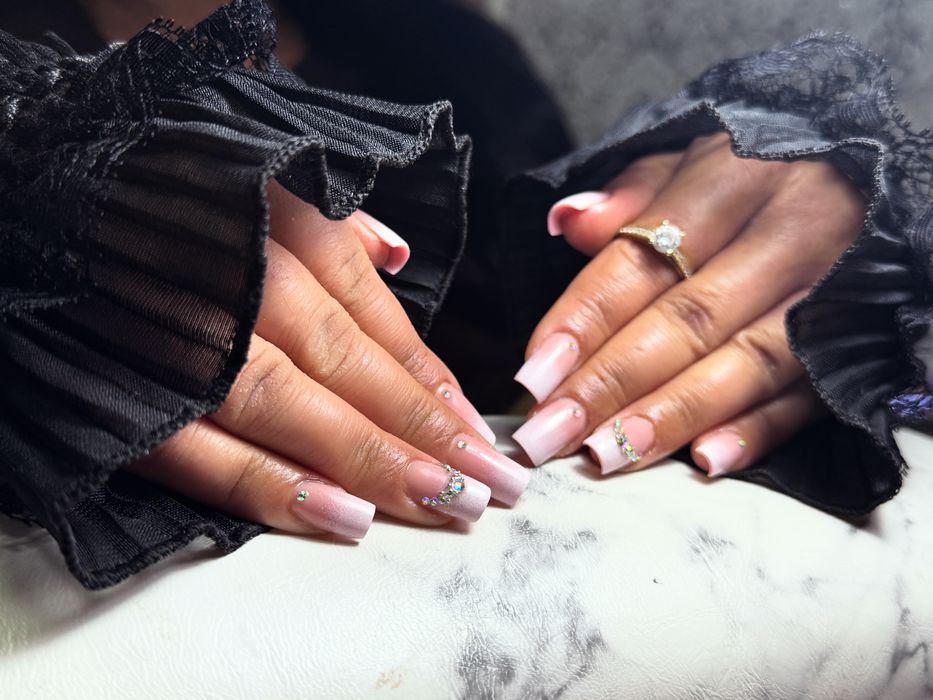 Unghii cu gel sector 4 parcul carol.