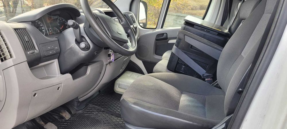 Autoutilitara 3,5 tone -- Peugeot Boxer