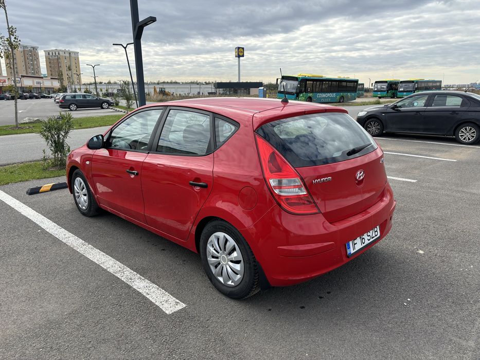 Hyundai i30 2009 1,4 Benzina