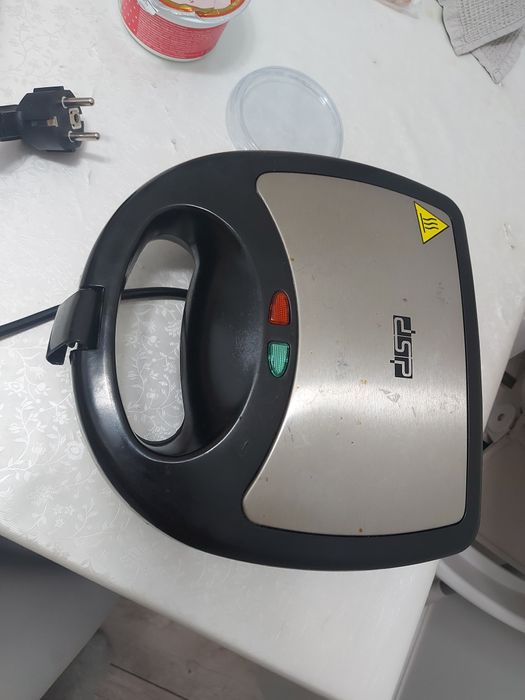 Сендвичница две насадки