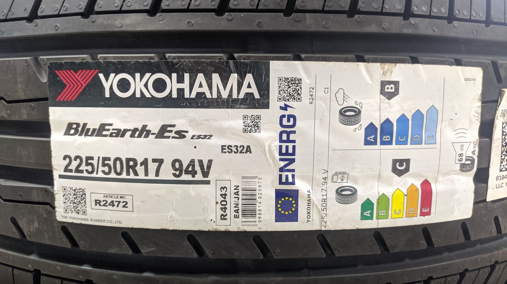 225/50R17 Yokohama