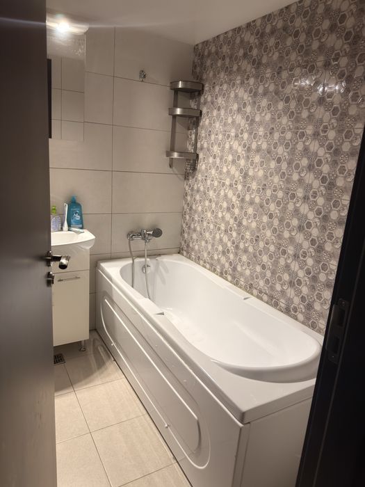 Inchiriez apartament 2 camere zona Rosu Chiajna