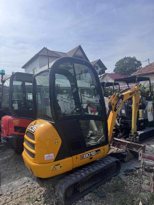 Excavatoare 4 la vanzare aduse recent din uk
