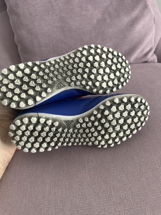 Ghete fotbal adidas predator