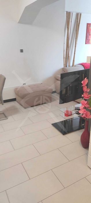 Продава се Тристаен апартамент в София, Център - 100 кв.м за 3890 €/кв.м - Снимка #4