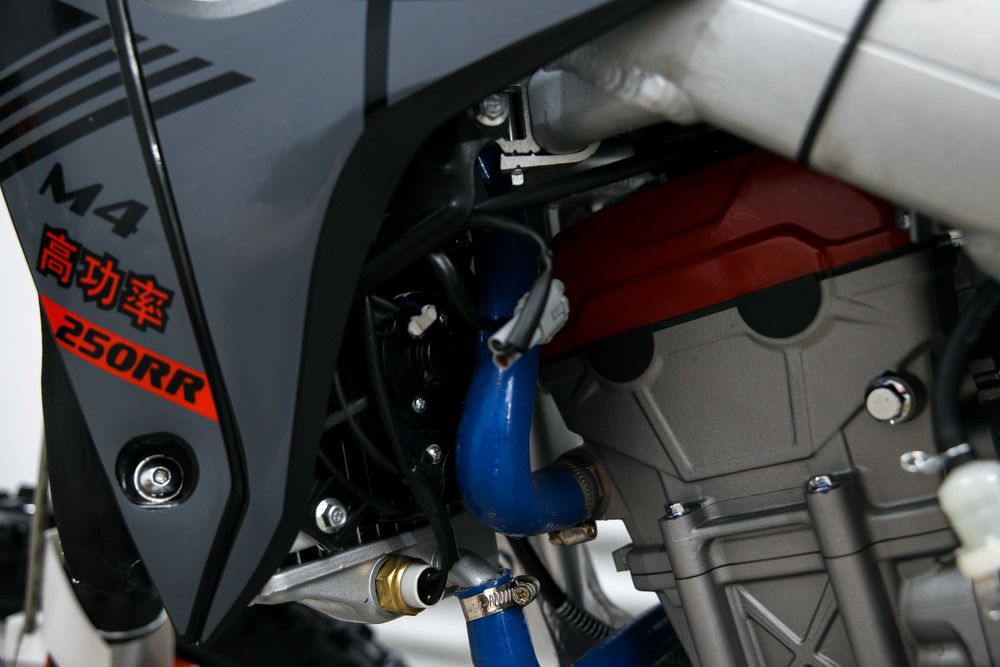 Мотоцикл BSE - M4