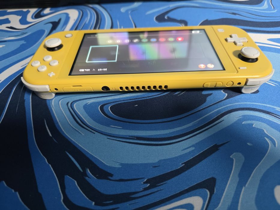 Nintendo switch lite 128gb+32gb