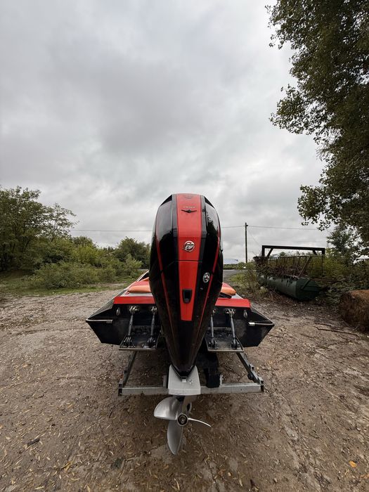 Eiminator Dytona 21 ft Racing boat