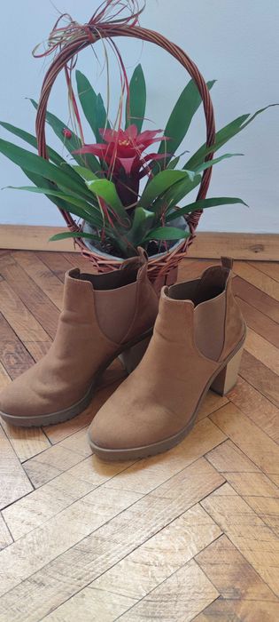 Боти Bershka, 36