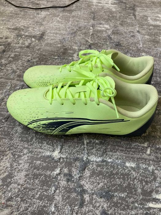 Бутони Nike електрикови