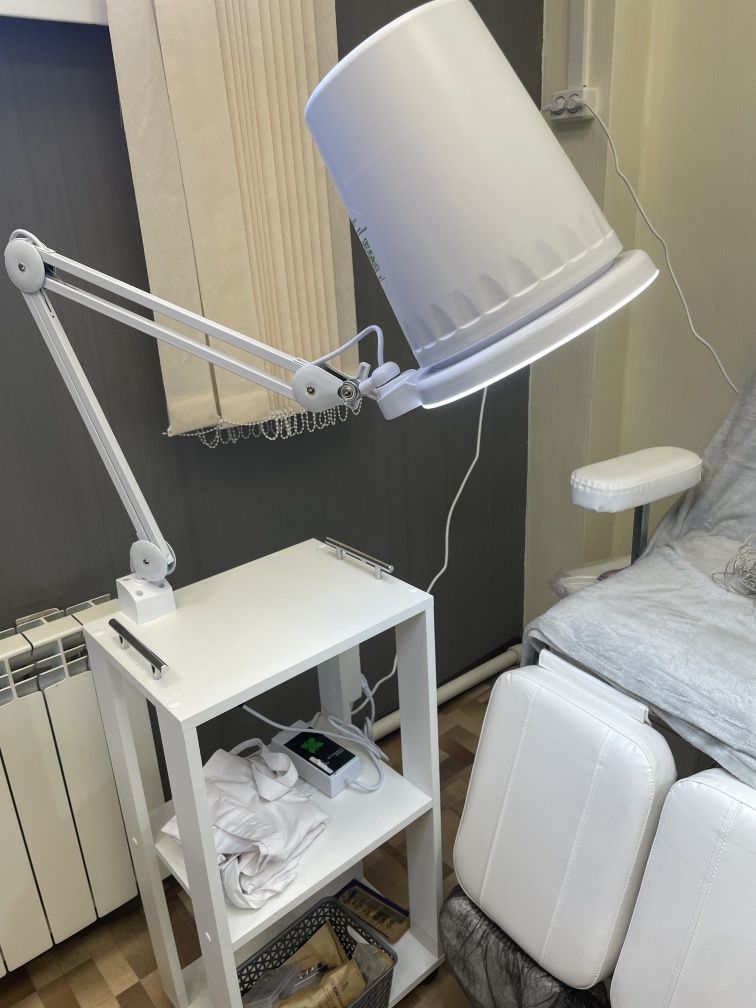 Продаётся вытяжка 4BLANC Alize для педикюра с фильтром и LED лампой