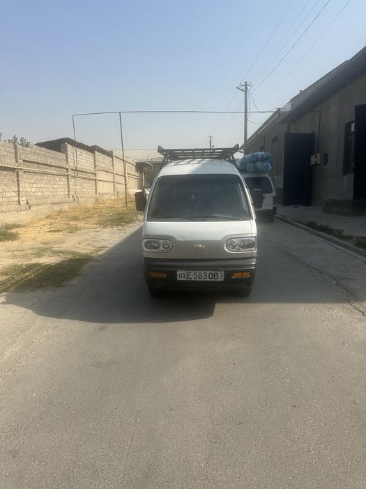 Damaz van.                        .