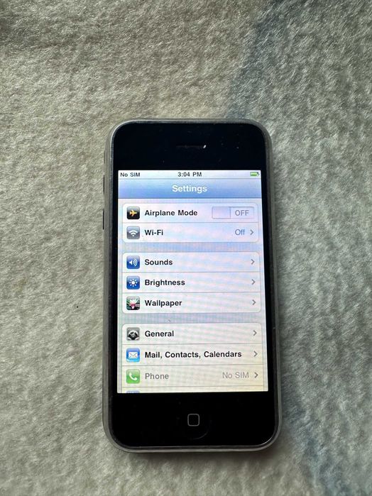 Първият Iphone 2g за Колекционери