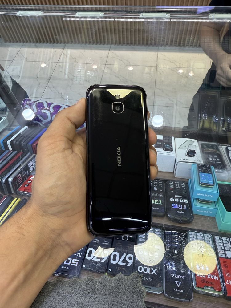 NOKIA 8000 4G orginal