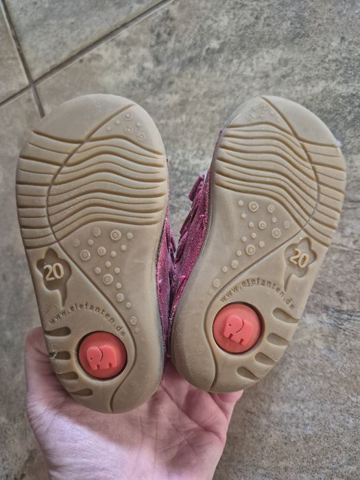 Elefanten pantofi 20
