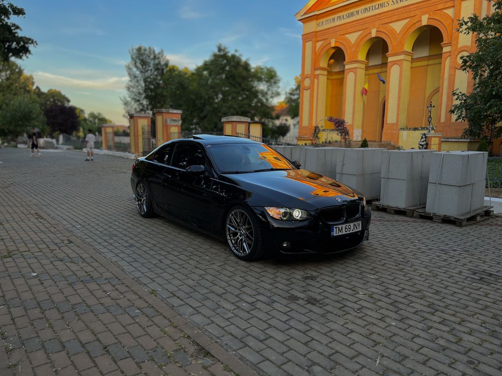 BMW Seria 3 BMW E92 325i