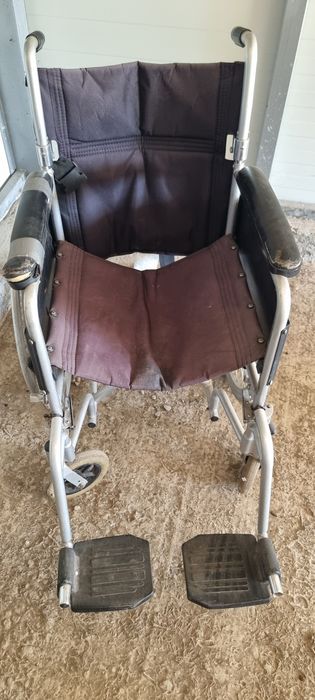 Scaun dizabilități + wc mobil