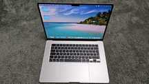 Vand Apple MacBook Air 15" procesor M3, 8GB, 256GB SSD, Starlight