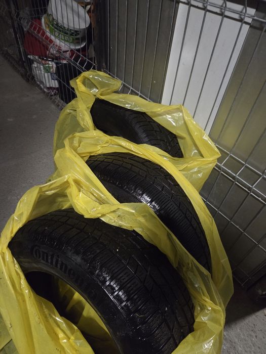 Anvelope iarna 215 60 16